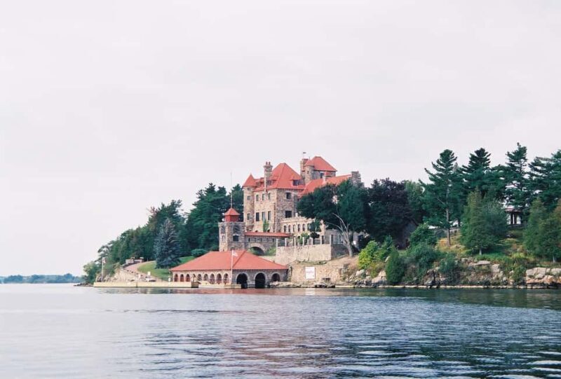 From Brockville: 1000 Islands 2.5-Hour Singer Castle Cruise - Who Would Love This Tour?