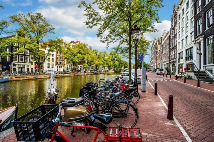 From Brussels: Cheese, Clogs & Windmills Amsterdam Day Trip - Experience