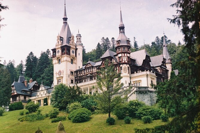 From Bucharest: Draculas Castle, Peles Castle and Brasov Old Town Full Day Tour - Exploring Draculas Castle