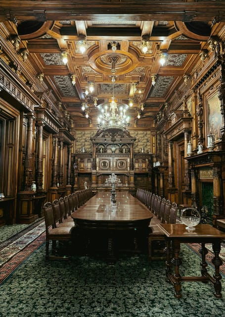 From Bucharest: Peles Castle and Brasov Day Trip - Exploring Peles Castle