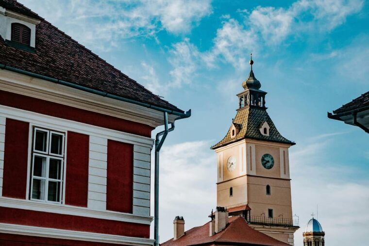 From Bucharest: Peles Castle and Brasov Day Trip - A Taste of Transylvania in Brasov