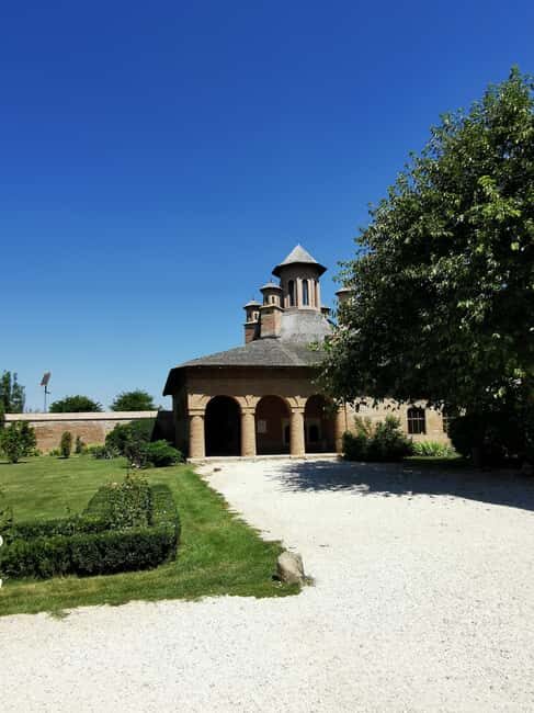 From Bucharest: Snagov Monastery & Mogosoaia Palace day tour - A Complete Guide to the Snagov & Mogosoaia Day Tour