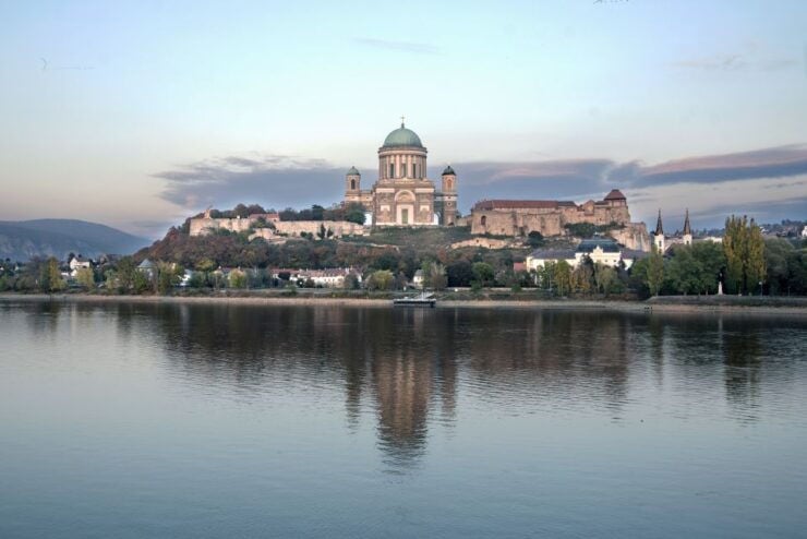 From Budapest: Danube Bend Day Trip in English - Tour Experience