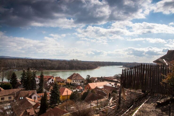 From Budapest: Danube Bend Full-Day Private Tour With Lunch - Tour Duration and Languages