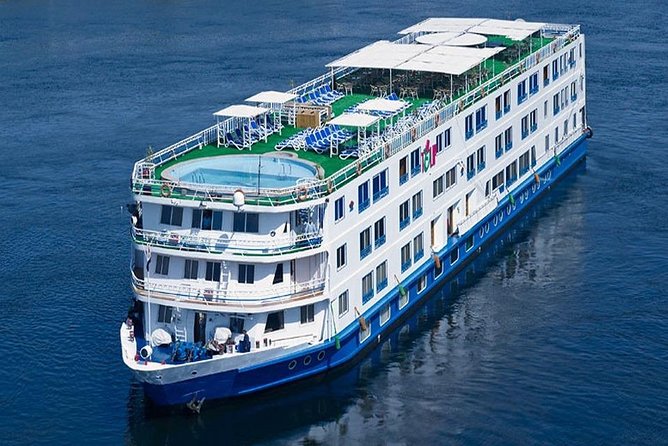 From Cairo: 3-Day Nile Cruise With Hot Air Balloon & Flights - Cruise Accommodations