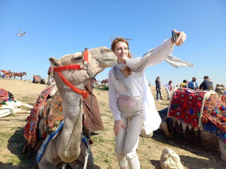 From Cairo or Giza: Giza Pyramids and Sphinx Private Tour - Tour Highlights