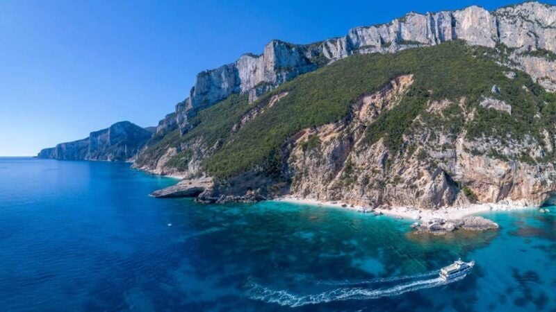 From Cala Gonone: motorboat trip in the Gulf of Orosei - From Cala Gonone: Motorboat Trip in the Gulf of Orosei – A Detailed Review