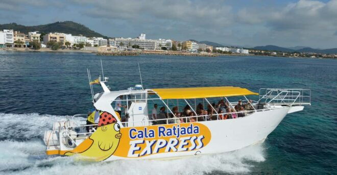 From Cala Rajada: Boat Trip to Cala Millor - Languages Offered