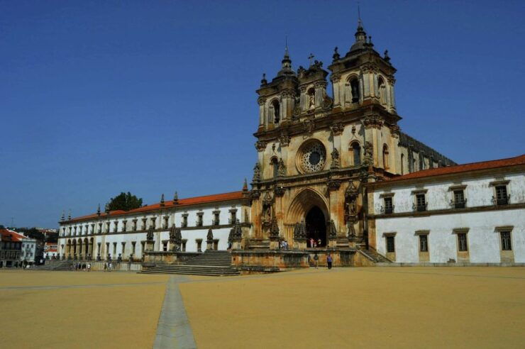 From Caldas Da Rainha: Alcobaça and Batalha Monasteries Tour - Tour Information