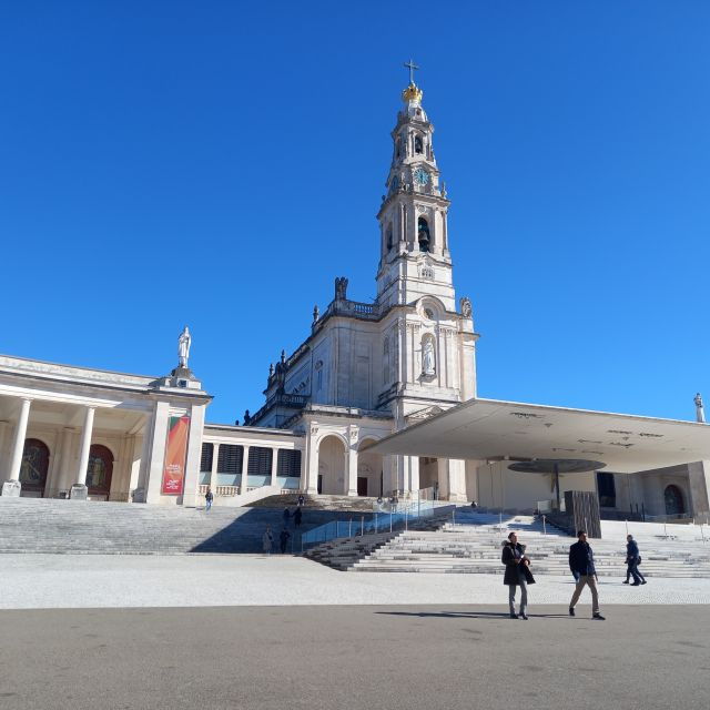 From Caldas: Guided Half Day Tour of Fátima - Experience Highlights