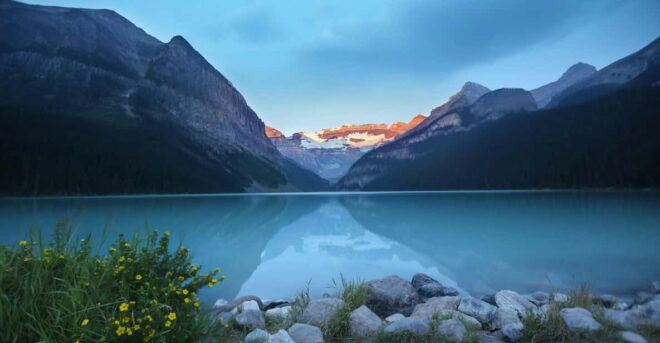 From Calgary: Sunset Splendor Moraine Lake & Lake Louise - Experience Details