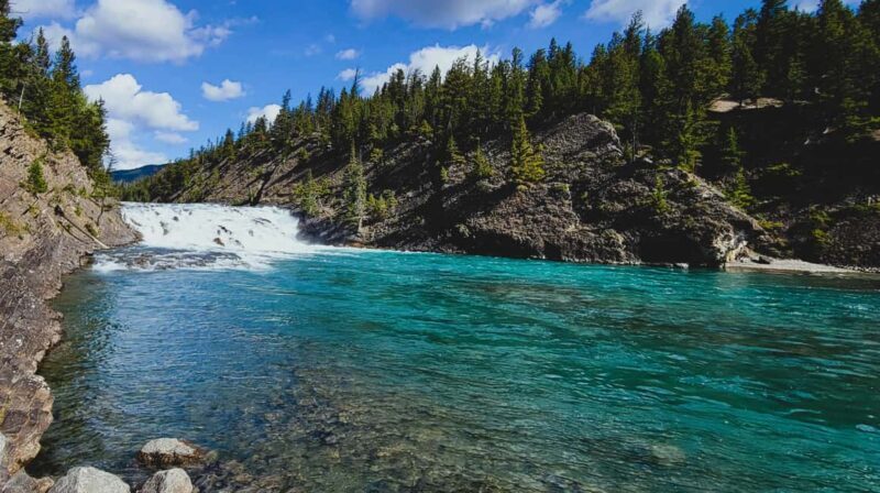 From Calgary to Banff: Day Trip with Wolfdog Sanctuary Visit - FAQ