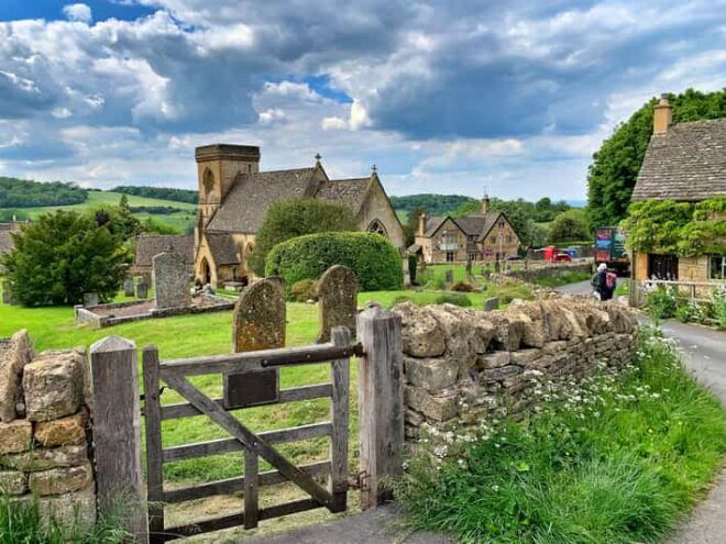 From Cambridge: Guided Day Tour to Stratford & the Cotswolds - Meeting Point and Important Information