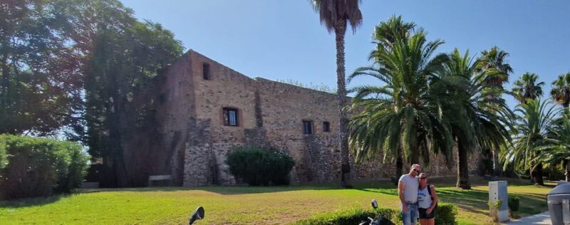 From Cambrils: catamaran 2h with drinks/bed balinese, swim. - Who Is This Tour Best For?