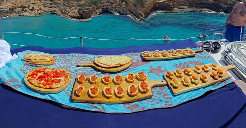 From can Pastilla : Sailing boat trip with Food & Drinks - Who Is This Tour Best Suited For?