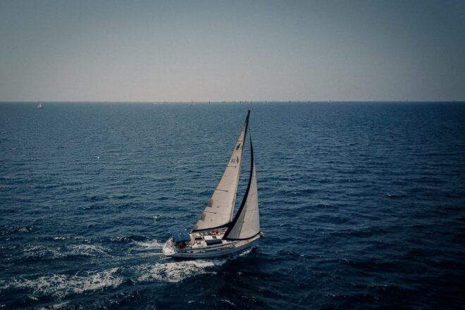 From Can Pastilla : Sailing Boat Trip With Food & Drinks - Included Amenities
