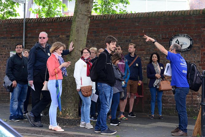 From Canals and Victorians to Todays City: Birmingham Walking Tour - Exploring Canals and Landmarks