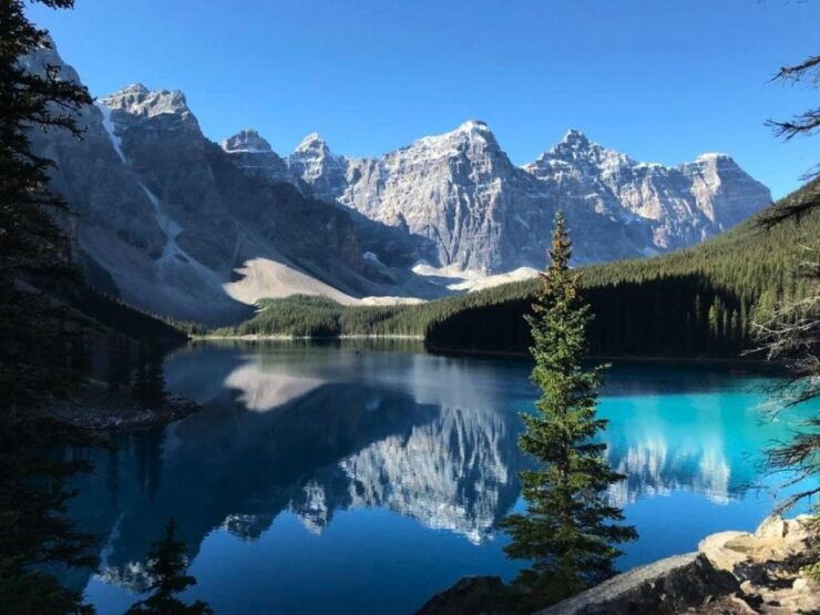 From Canmore/Banff: Sunrise at Moraine Lake - Guided Shuttle - Experience Itinerary
