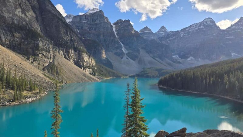 From Canmore/Banff:Moraine Lake & Lake Louise 1.5h per lake - Good To Know