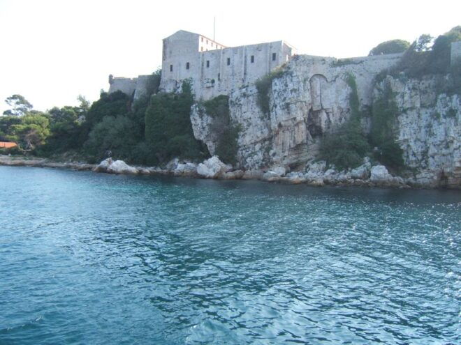 From Cannes: Ferry Tickets to Sainte-Marguerite Island - Customer Reviews and Ratings