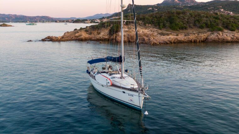 From Cannigione: Sailboat tour of La Maddalena Arcipelago - FAQ