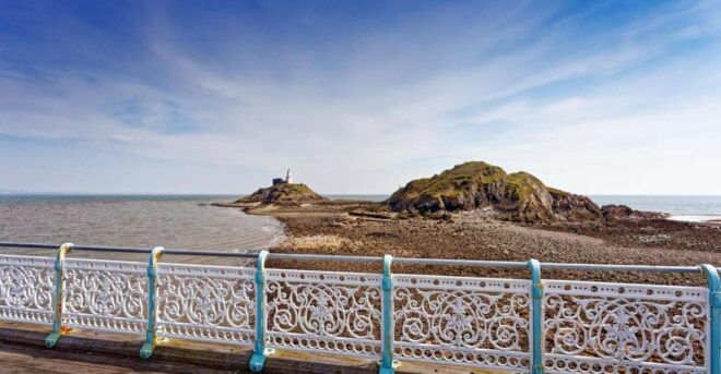 From Cardiff: Mumbles, Three Cliffs, Worms Head Gower Tour - Adventure and Beauty at Three Cliffs Bay