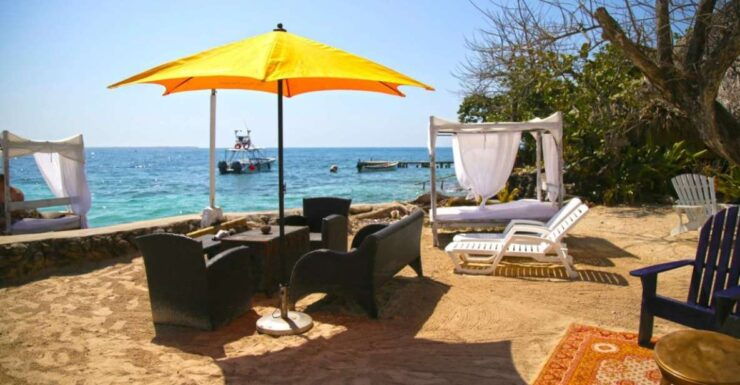 From Cartagena: Full-Day Boat Tour to Pirate Island - Good To Know