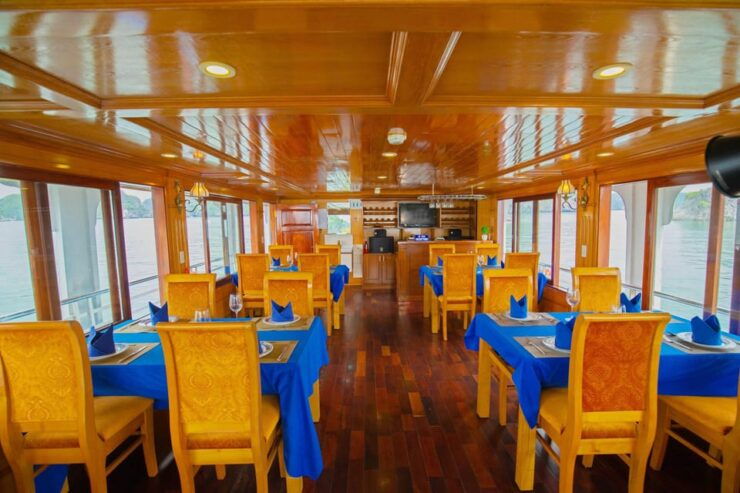 From Cat Ba : 2-Day Lan Ha Bay Cruise Guide Tour With Meal - Itinerary Highlights