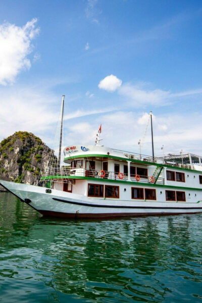 From Cat Ba : 2-Day Lan Ha Bay Cruise Guide Tour With Meal - Tips for Your Trip