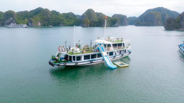 From Cat Ba: Amazing Sunset Boat Tour in Lan Ha Bay - Tips for the Tour