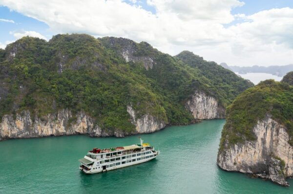 From Cat Ba Island: Bai Tu Long Bay Cruise 2d/1n Quiet Route - Tips for Enjoying Your Cruise