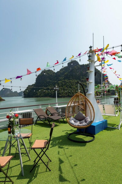 From Cat Ba: Lan Ha Bay Kayaking & Snorkling Full-Day Cruise - Nearby Attractions