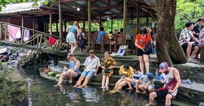 From Cat Ba: Viet Hai Village & Kayaking Luxury Day Trip - Important Travel Information