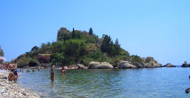 From Catania: Guided Tour of Taormina and Castelmola - Experience