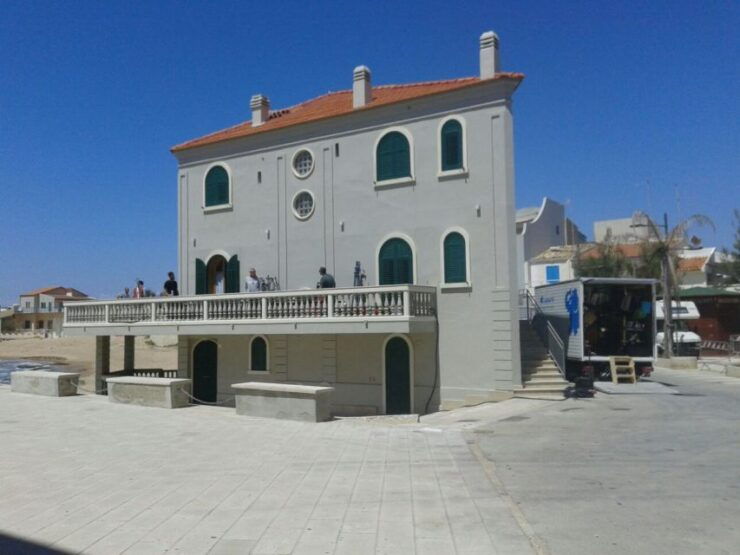 From Catania: Southeast Sicily Inspector Montalbano Tour - Tour Experience