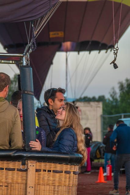 From Cdmx: Hot Air Balloon Flight, Breakfast & Pickup - Registration and Early Arrival