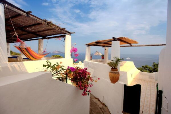 From Cefalù: Salina, Panarea, Stromboli Tour With Boat Ride - The Sum Up