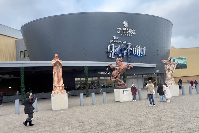 From Central London to Warner Bros. London Private Transfer - Drop-off Location