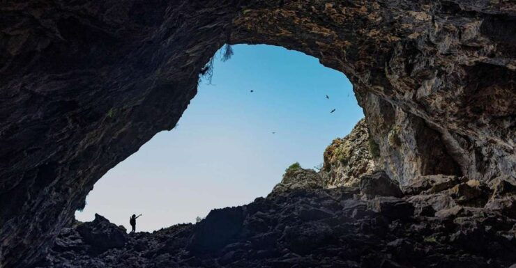 From Chania: Cave of Zeus & Knossos Palace Private Day Tour - Experience Highlights