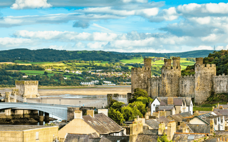 From Chester: North Wales and Caernarfon Castle Tour - Snowdonia National Park: Breathtaking Landscapes and Photo Opportunities