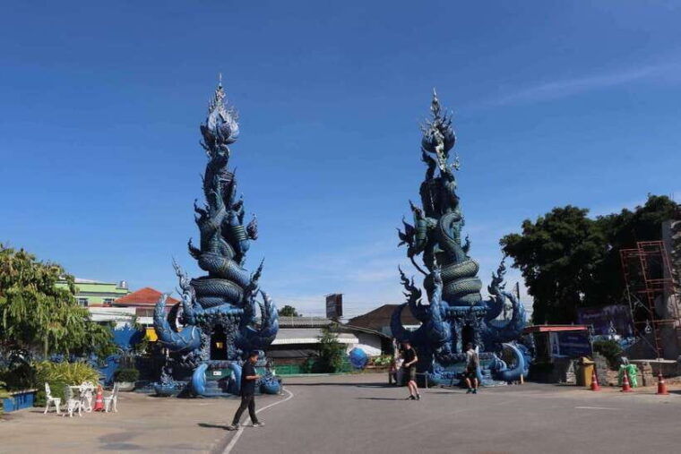 From Chiang Mai: Chiang Rai Temples, Black House, Long Neck - Exploring the White Temple