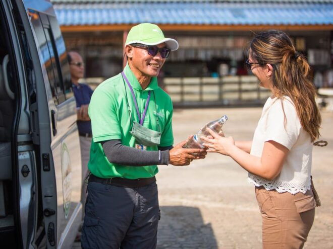 From Chiang Mai: Chiang Rai Temples Guided Tour - Transportation and Pickup Details