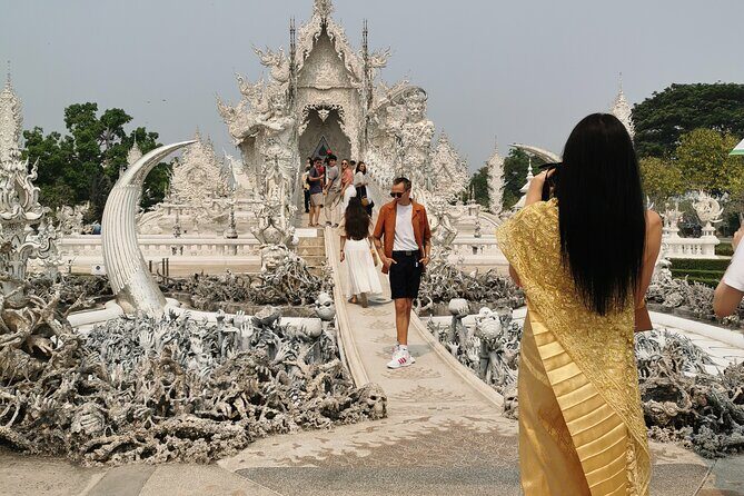 From Chiang Mai: Chiang Rai White Blue Red Temples Day Tour - The Itinerary: What to Expect