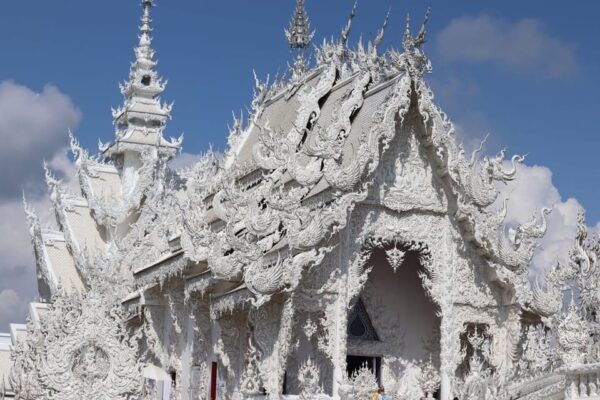 From Chiang Mai: Day Trip Chiang Rai White, Blue, Red Temple - Booking and Cancellation Policy