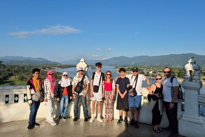 From Chiang Rai: 7 wonder Full-Day Tour and Thai Buffet lunch - A Closer Look at the Itinerary