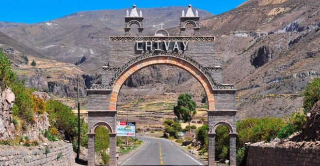 From Chivay: Route From Chivay (Colca) to the City of Puno - Guided Tour Highlights