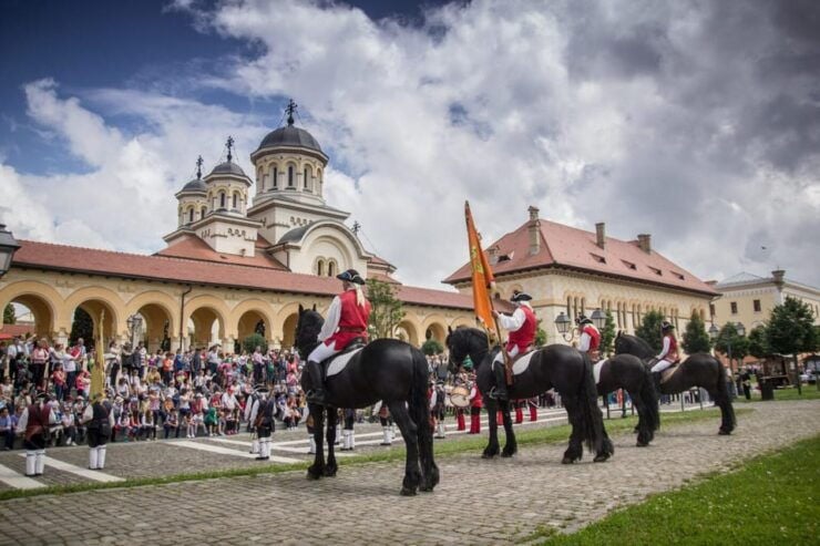 From Cluj Napoca: Alba Iulia and Sighisoara Day Trip - Itinerary Highlights