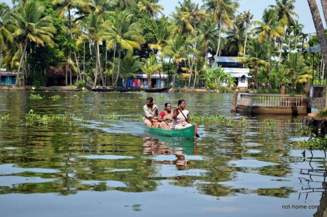 From Cochin Port: Backwaters by Houseboat - Directions to Cochin Port