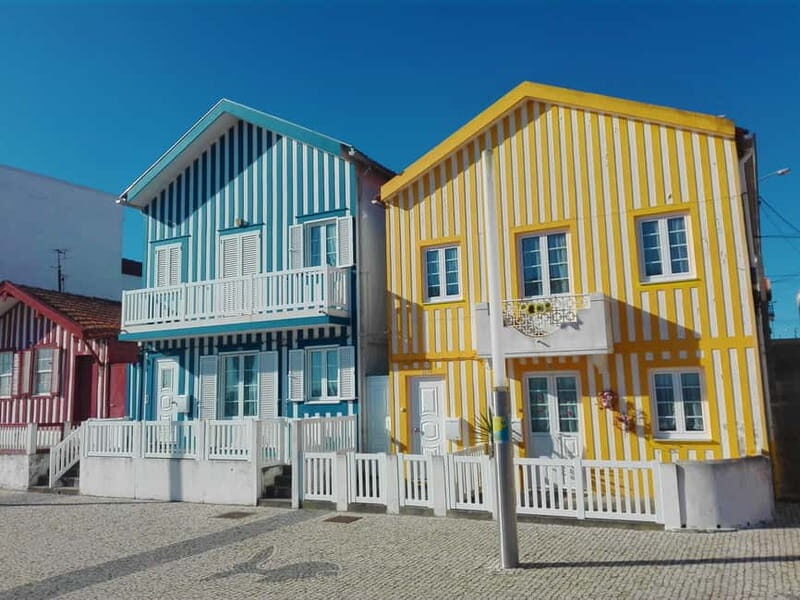 From Coimbra: Tour to Aveiro, Costa Nova beach and Moliceiro boat - FAQs