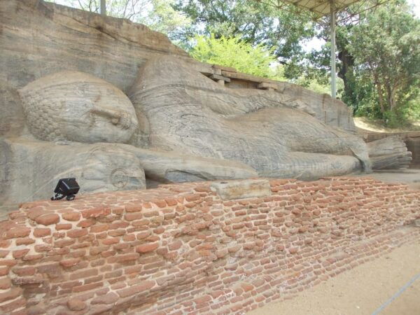 From Colombo: 4-Day Cultural Triangle and Hill Country Tour - Booking and Cancellation Policy